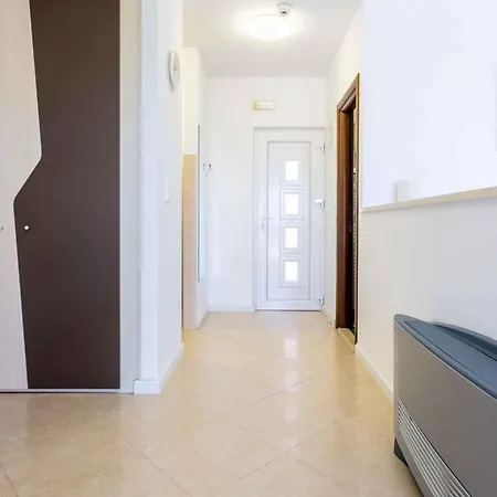 アパート In Podstire - Insel Brac 42460 スプリツカ