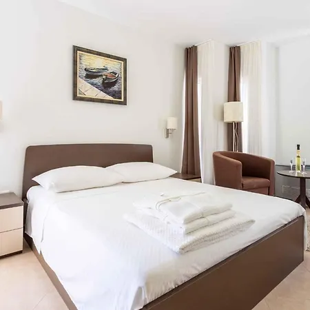 In Podstire - Insel Brac 42460 * スプリツカ