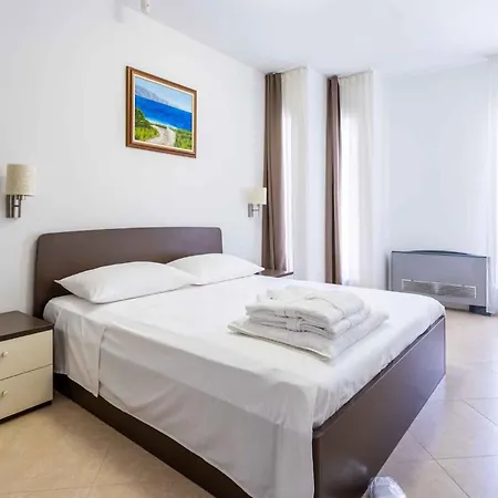 In Podstire - Insel Brac 42460 アパート スプリツカ